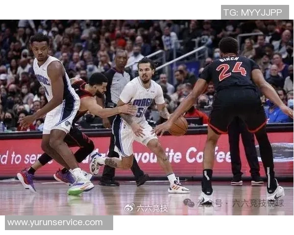 步行者与猛龙的历史对决回顾及球队发展历程分析