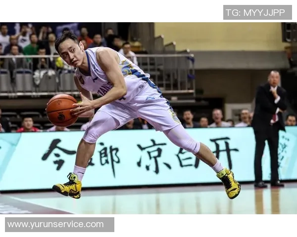 江苏肯帝亚迎战上海篮球队争夺季后赛资格的关键对决